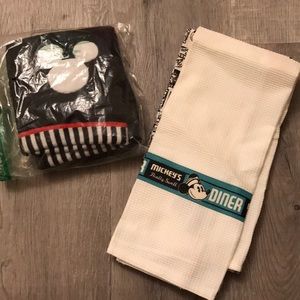 Disney Mickey Mouse dish towels *brand new*
